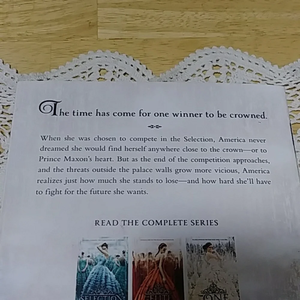 Kiera Cass $10 book